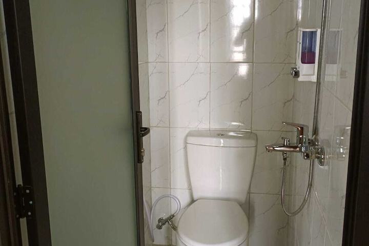 Room 21 of 29