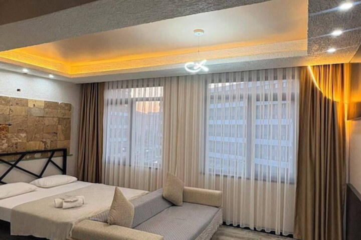 Room 5 of 26