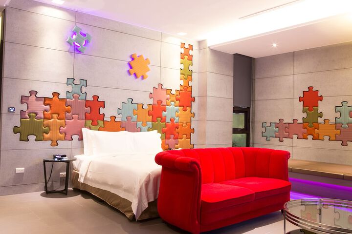 Room 17 of 55
