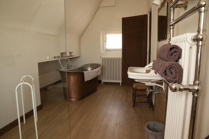 Bathroom Interior Photo