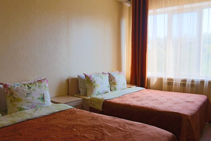 Room 5 of 37