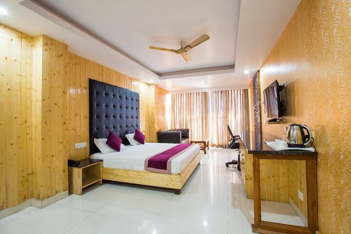 Room 6 of 57