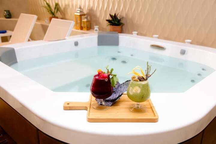 Spa 18 of 29