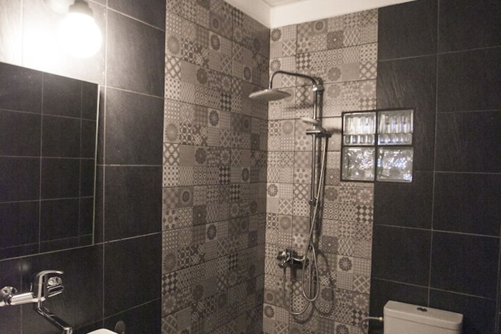 Room 27 of 56