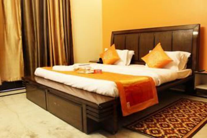 Room 7 of 23