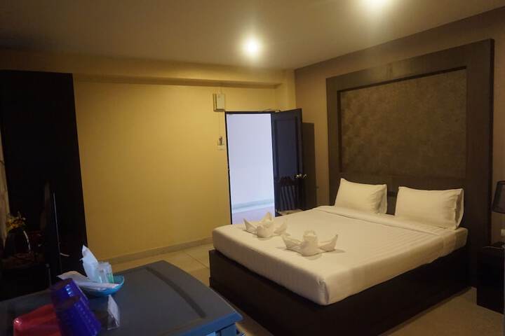 Room 22 of 50