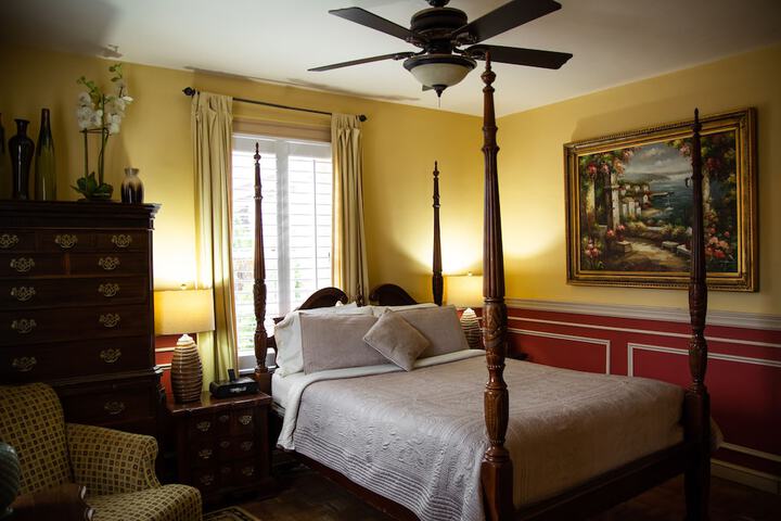 Room 25 of 89