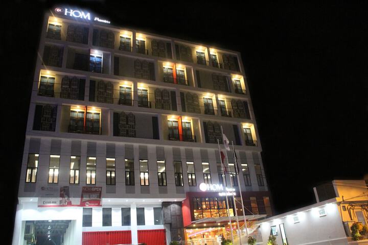 Photo of atHom Premiere Abepura by Horison