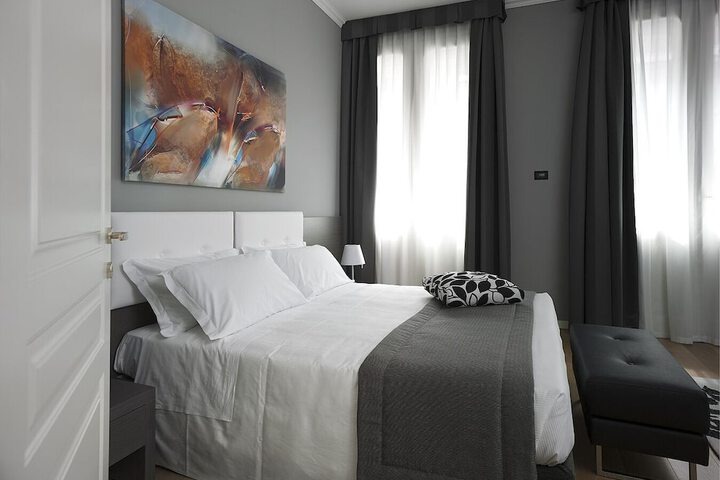 Room 7 of 40