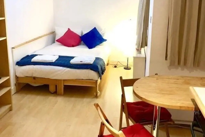 HFS Studio Next To Hydepark L12