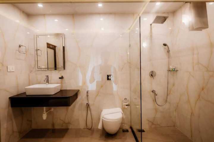 Room 45 of 83
