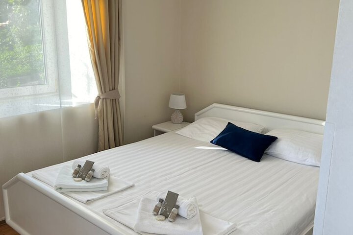Room 19 of 74