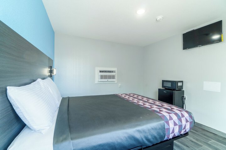 Room 29 of 79