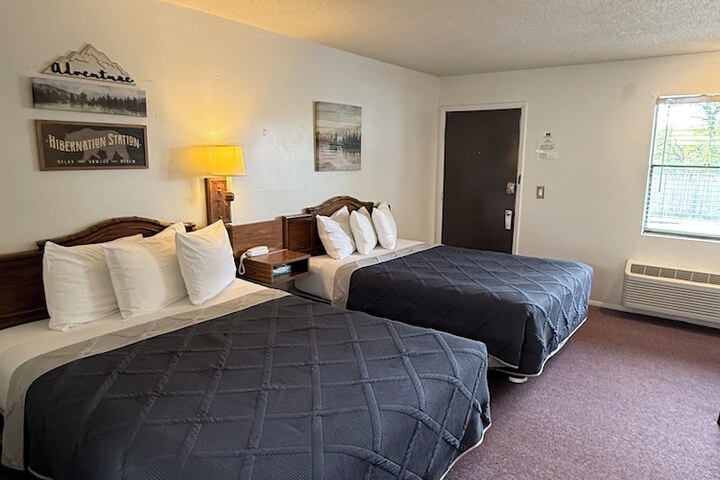Room 34 of 79
