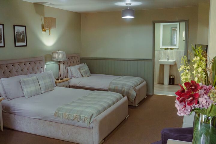 Room 10 of 97