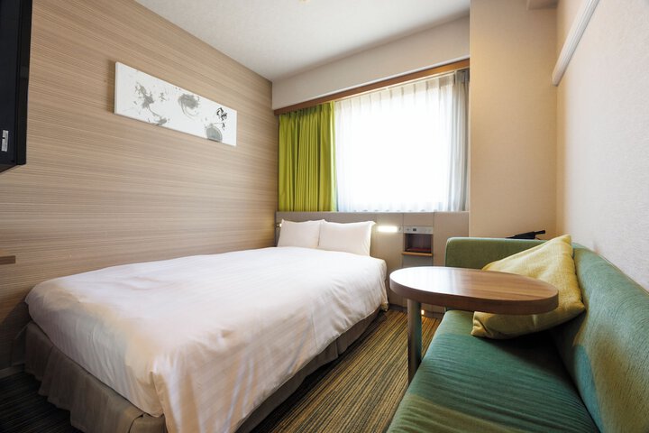 Room 17 of 29