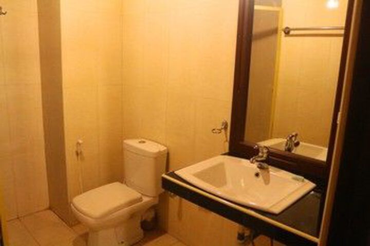 Room 32 of 112