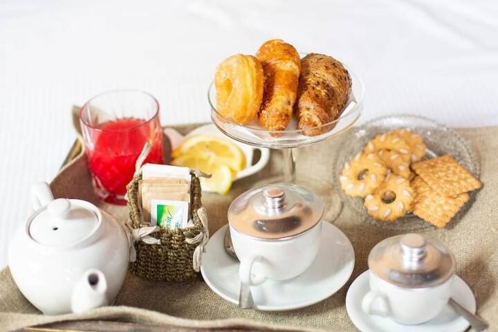 Breakfast/Coffee Service 134 of 162