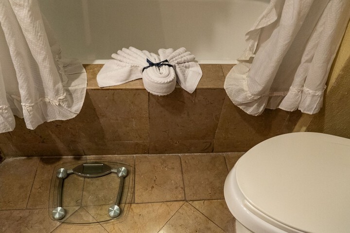 Clean Restrooms