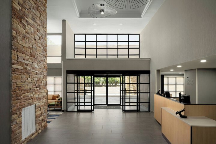 Guest Lobby