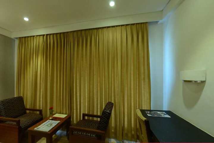 Room 17 of 35
