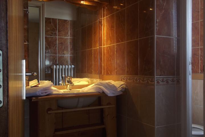 Bath Interior