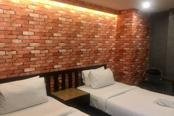 Room 34 of 50