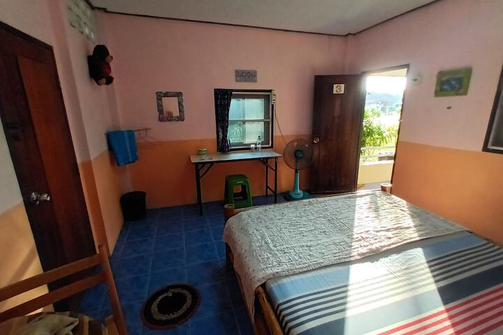 Room 20 of 104