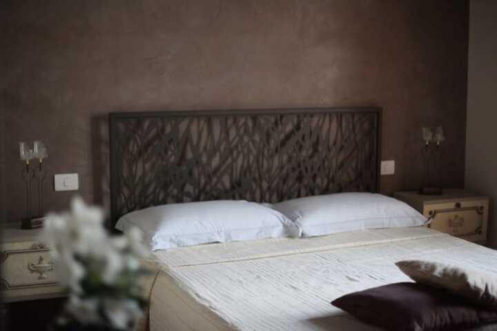 Room 12 of 21