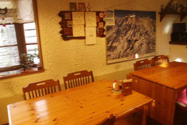 Dining Photos