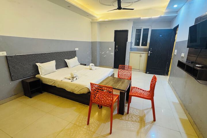 Room 5 of 39