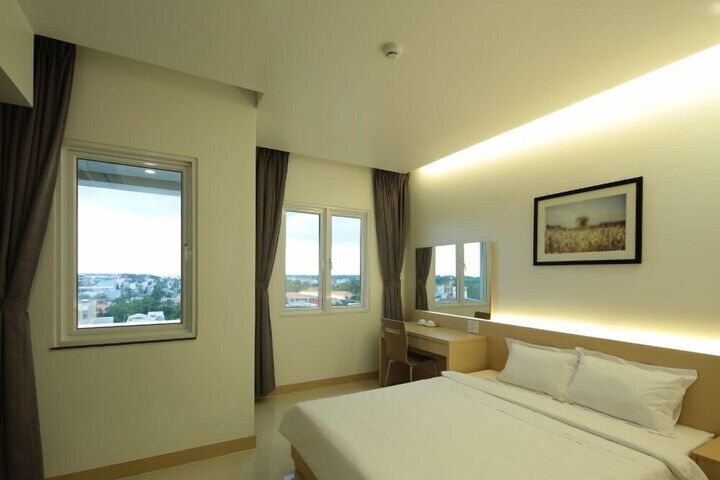 Room 14 of 33