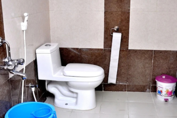 Oyo 5556 Hotel Nnp Grand