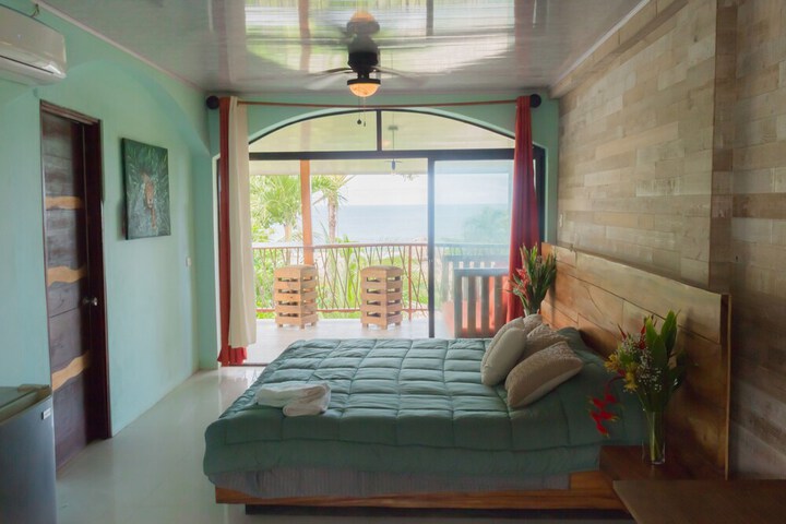 Room 6 of 47