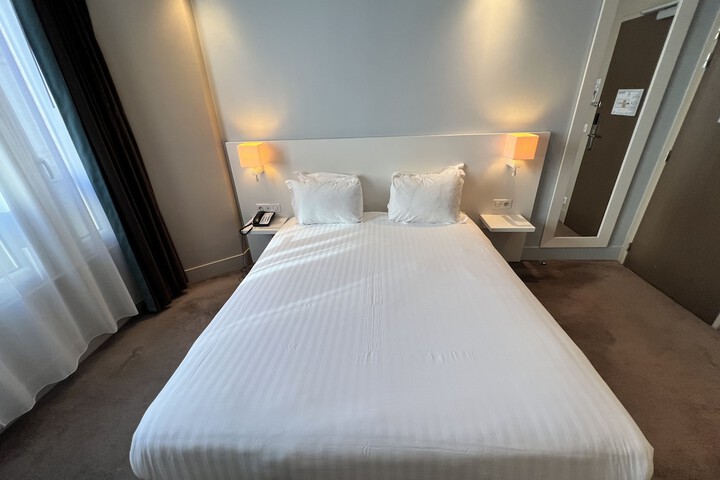 Room 20 of 92
