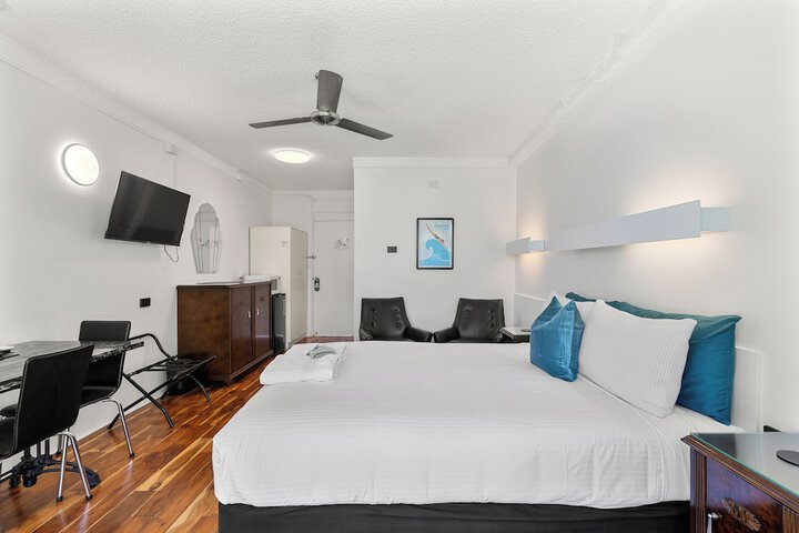 Room 44 of 140