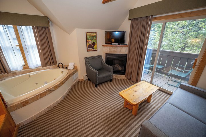 Jetted tub