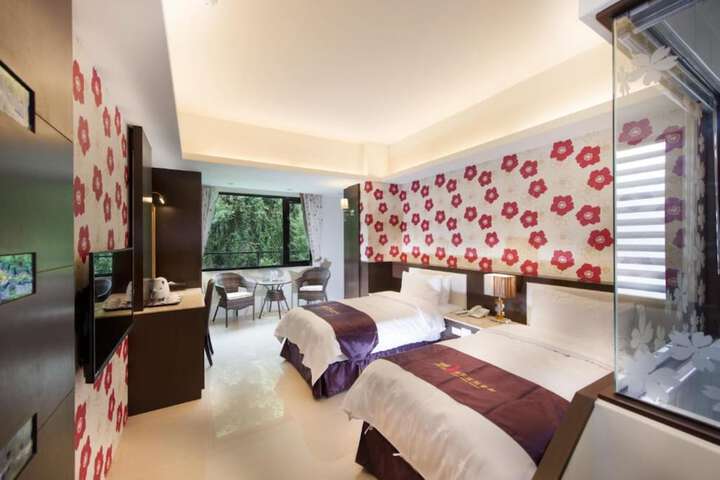 Room 18 of 45
