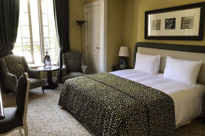 Room 12 of 62