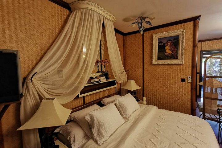 Room 51 of 404