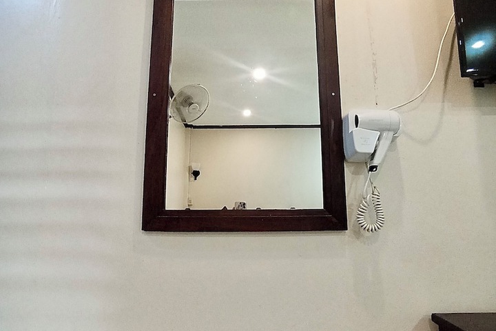 Room 15 of 36