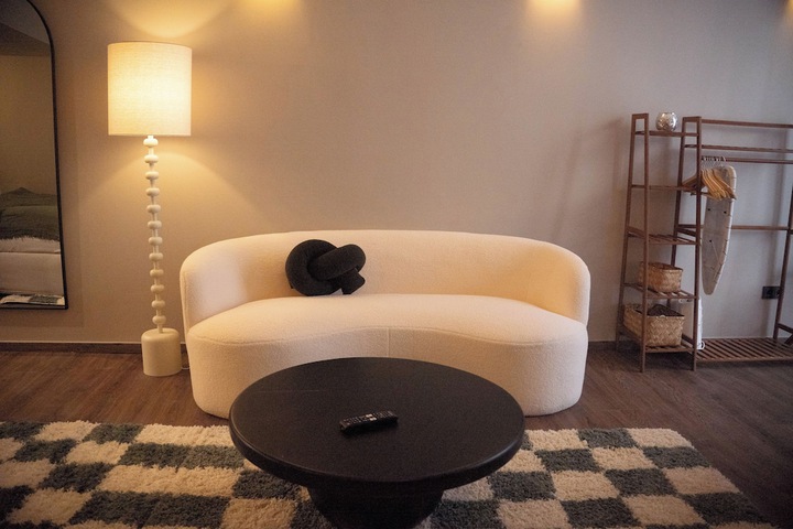 Room 44 of 147