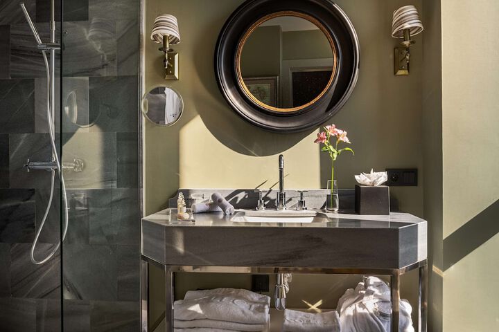 Room 28 of 55