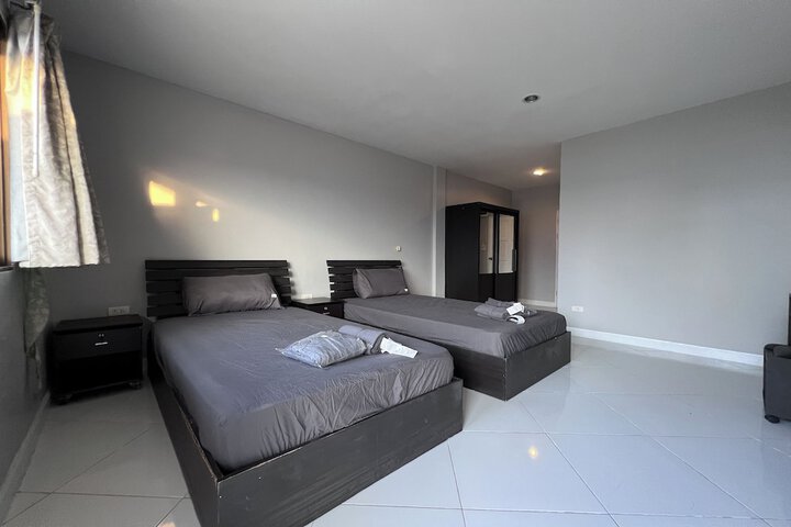 Room 29 of 74