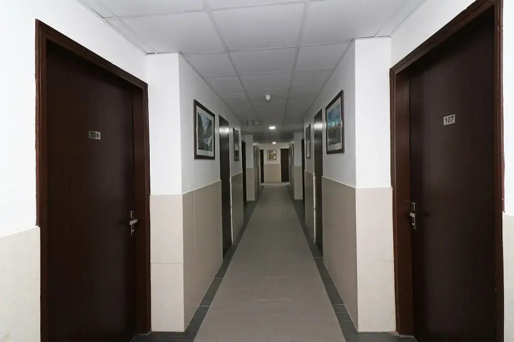 Room 11 of 22
