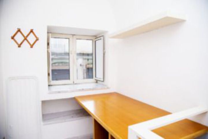 Room 112 of 160