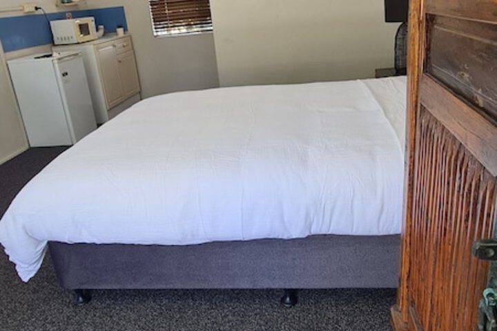 Room 2 of 11