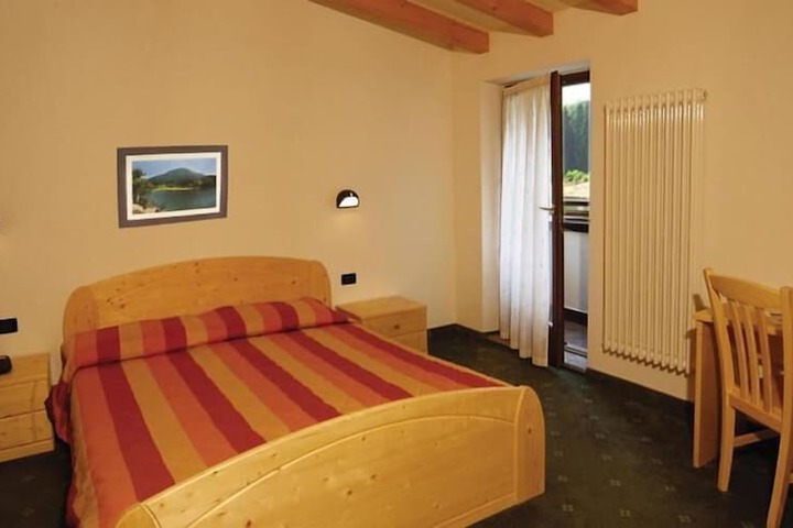 Room 7 of 39
