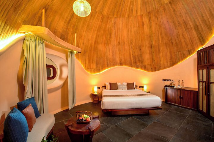 Room 4 of 26