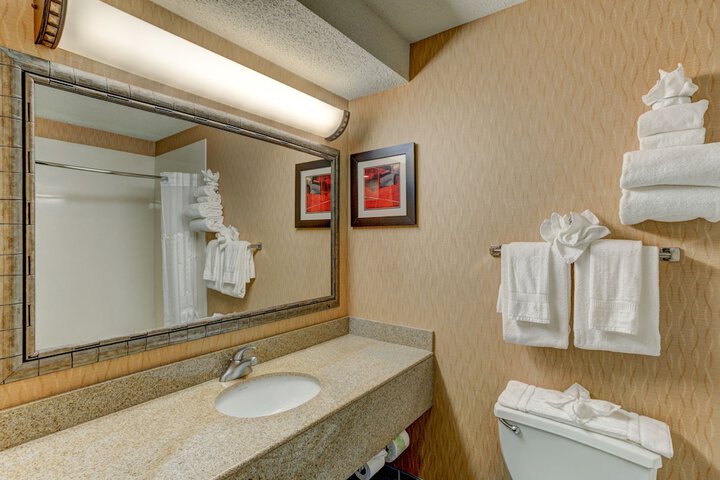 Room 15 of 36